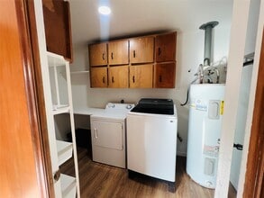 Building Photo - 5511 Willowbend Blvd