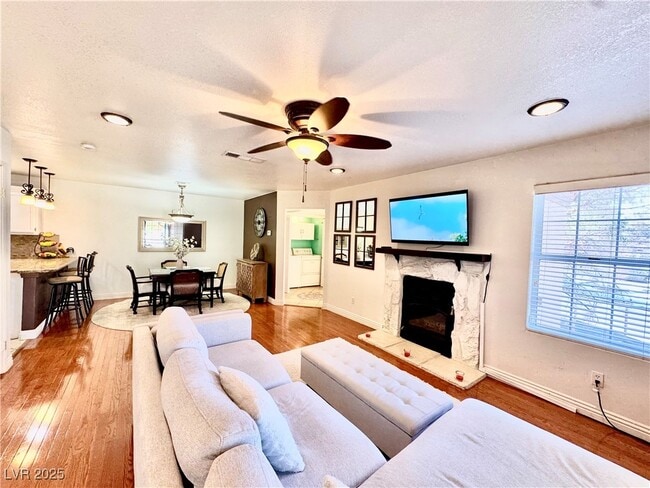 Foto del edificio - 9070 Spring Mountain Rd