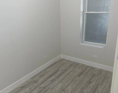 Foto del edificio - 2828 W Fulton St