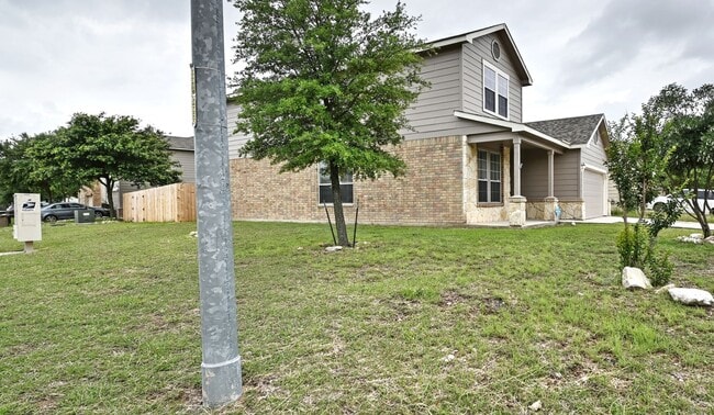 Building Photo - 5 bed | 3 bath | Corner lot | Fully remodeled!!!