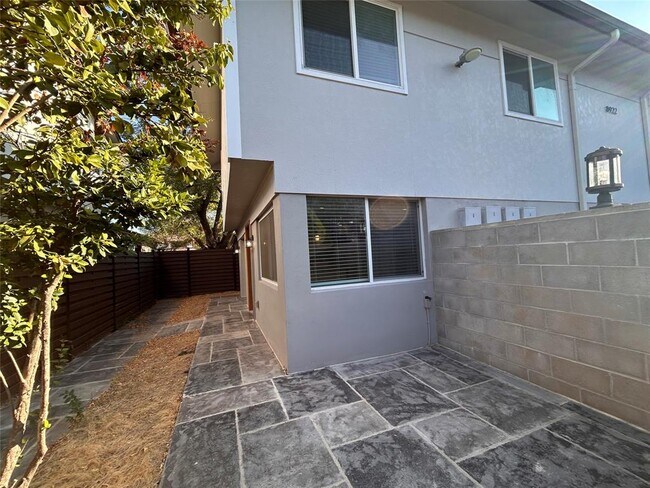 Foto del edificio - 8905 Tronewood Dr