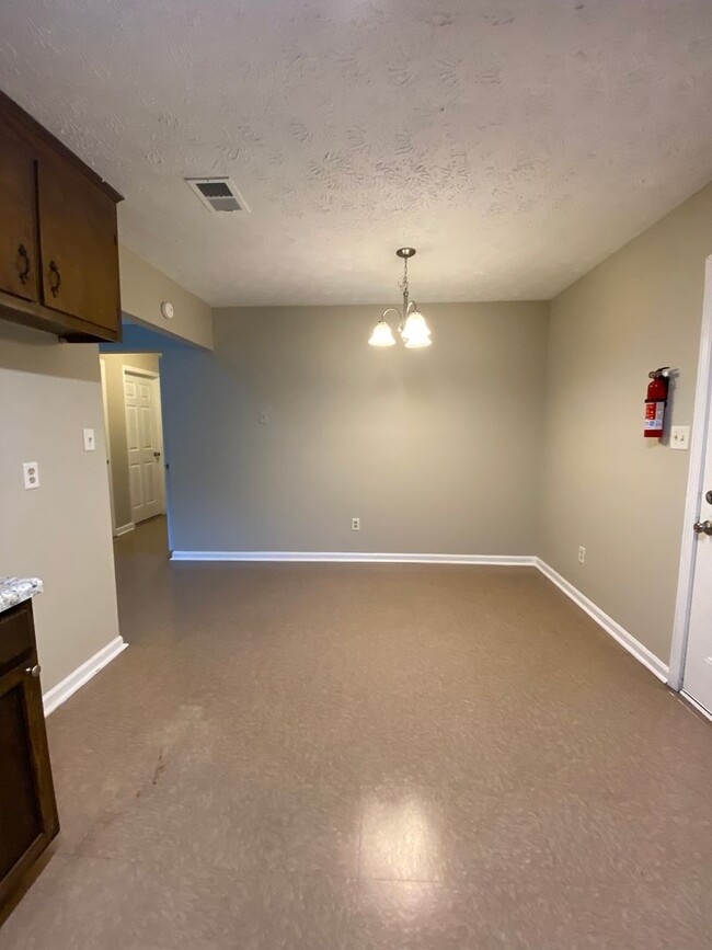 Building Photo - 111/113 Loblolly Dr
