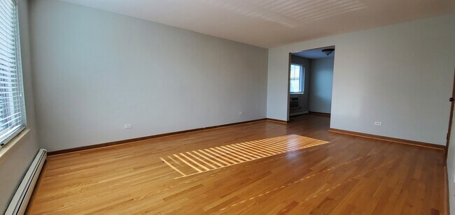 Building Photo - 3131 Elm St