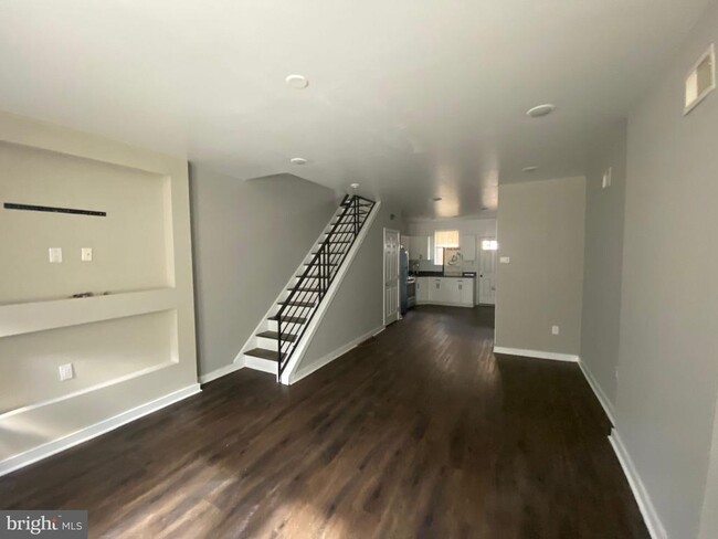 Foto del edificio - 753 E Willard St