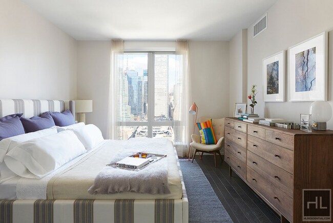 Foto del edificio - 555 10th Avenue