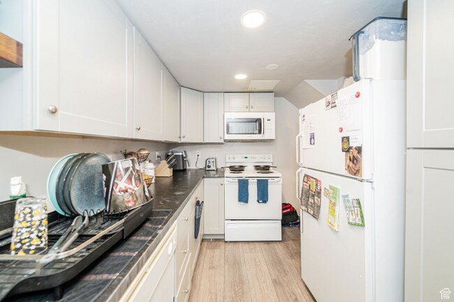 Foto del edificio - 1074 E 460 S St