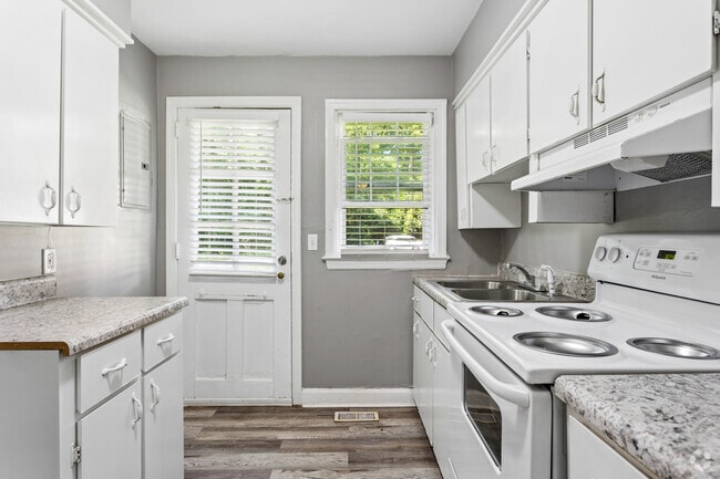 Interior Photo - Historic Brookwood Apartments