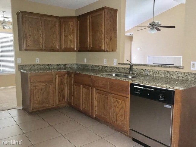 Building Photo - 3 br, 2 bath House - 16 N Greengate Dr