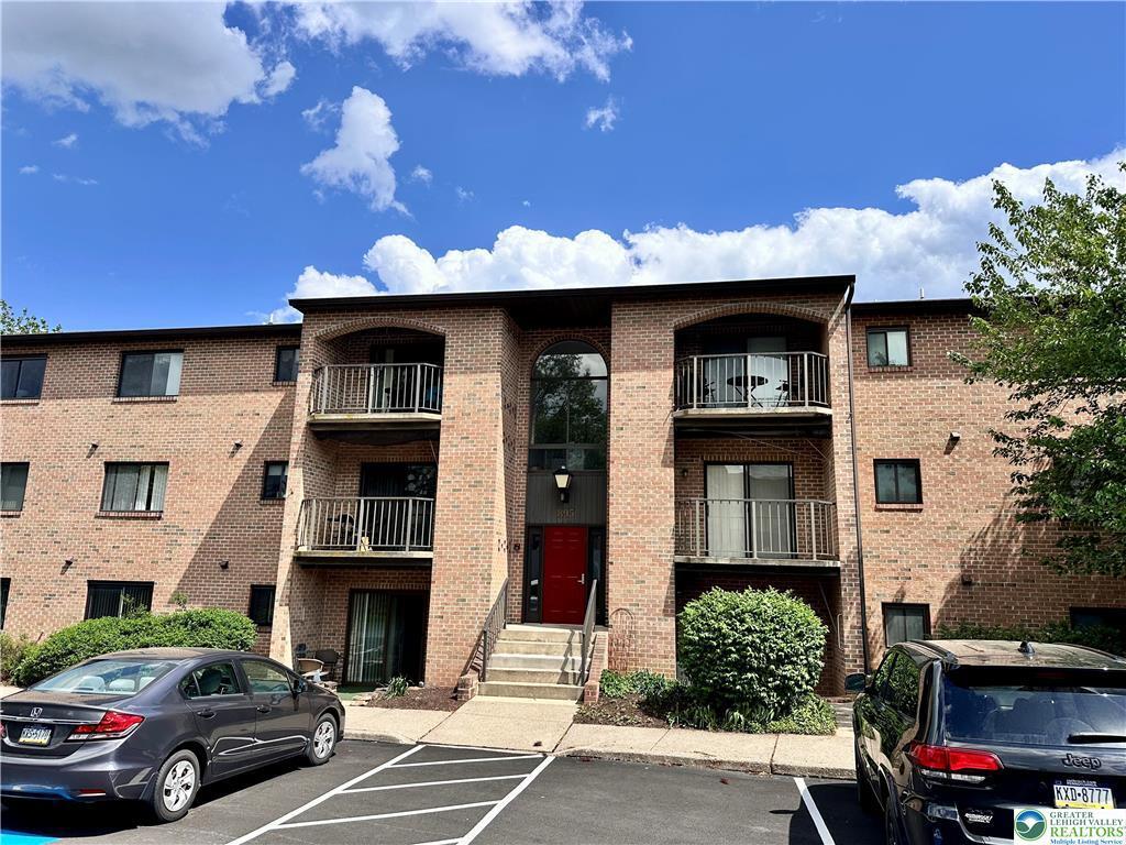 Foto principal - 895 Cold Spring Rd