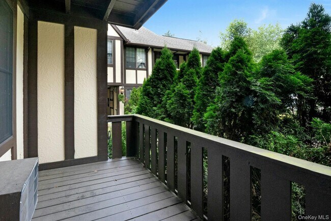 Foto del edificio - 8 Foxwood Dr