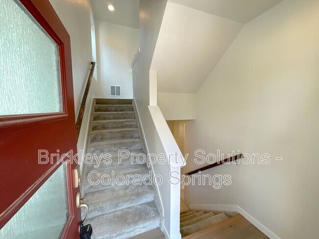 Building Photo - 7343 Rosa Belle Hts