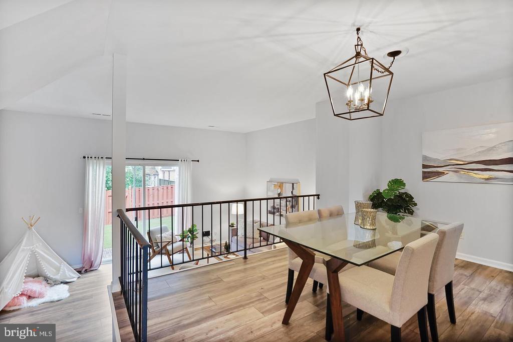 Foto principal - 6335 Rockshire St