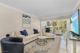 Building Photo - 234 Banyan Blvd