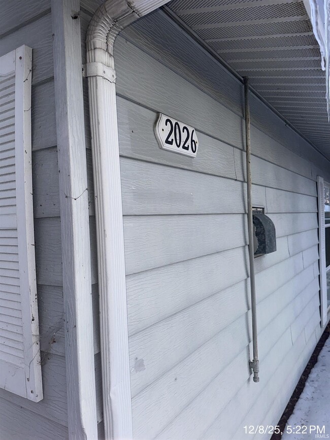 Building Photo - 2026 Shaw Ave