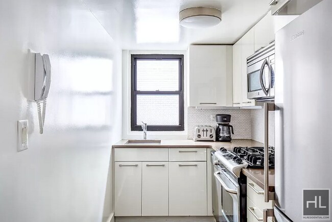Foto del edificio - 220 EAST 63 STREET