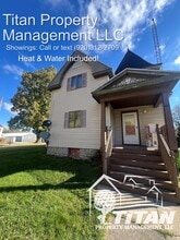 Building Photo - 400 Main St Building Photo - 400 Main St