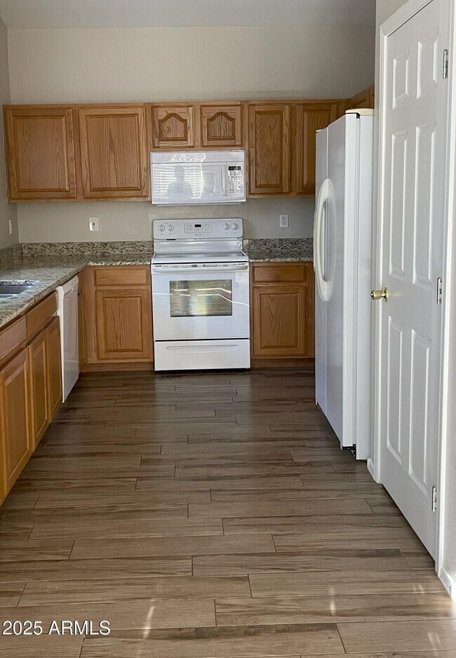 Foto del edificio - 9060 W Maui Ln