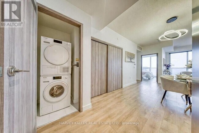 Building Photo - 95 McMahon Dr