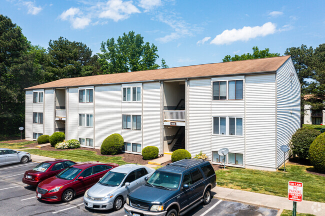 Building Photo - Honey Brook