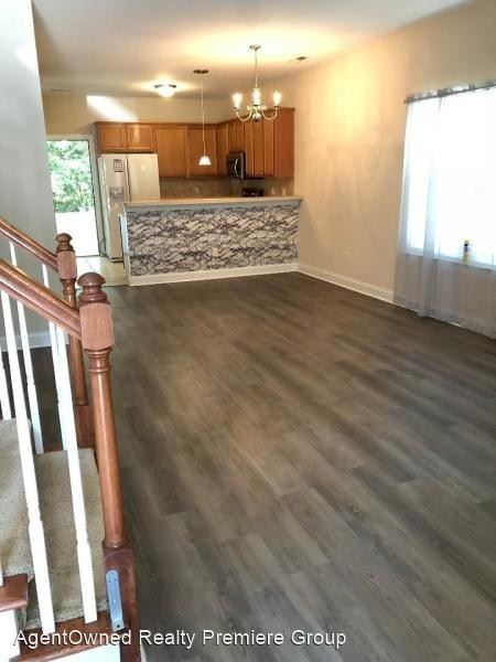 Building Photo - 3 br, 2.5 bath House - 112 Walden Ridge Way