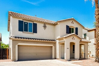 Building Photo - 2016 S Swan Dr