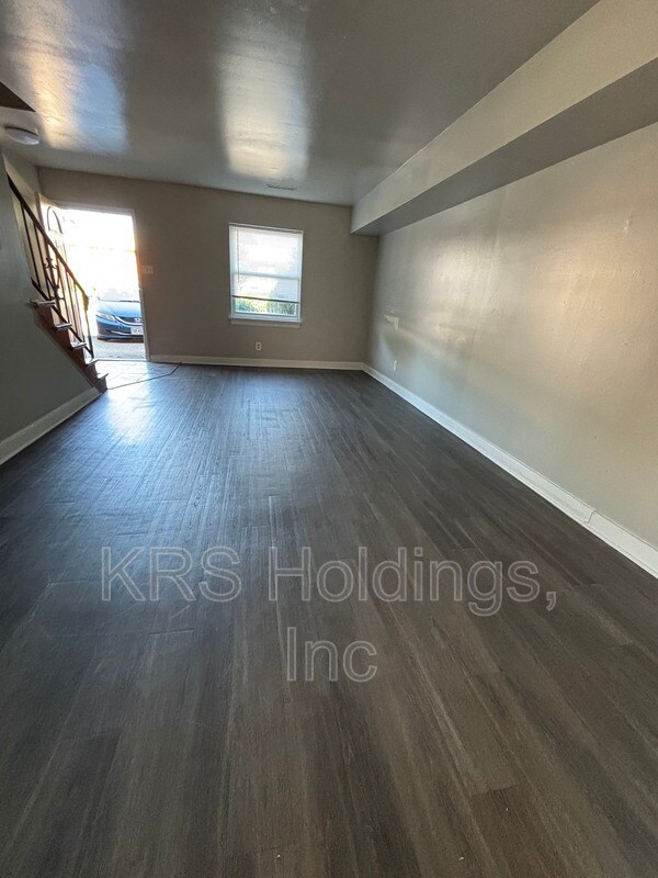 Foto del edificio - 5228 Goolsby Ct