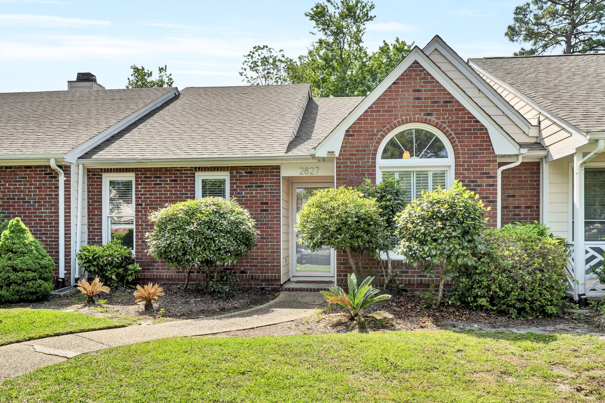 Foto principal - 2827 Springfield Dr