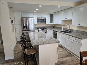 Building Photo - 6555 E Camino Vista
