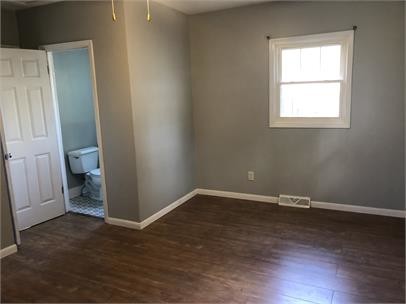 Building Photo - 1700 Bloomfield Rd