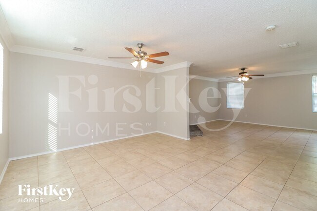 Foto del edificio - 3900 Golden Horn Ln