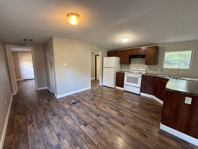 Foto del edificio - 843 Tillman St