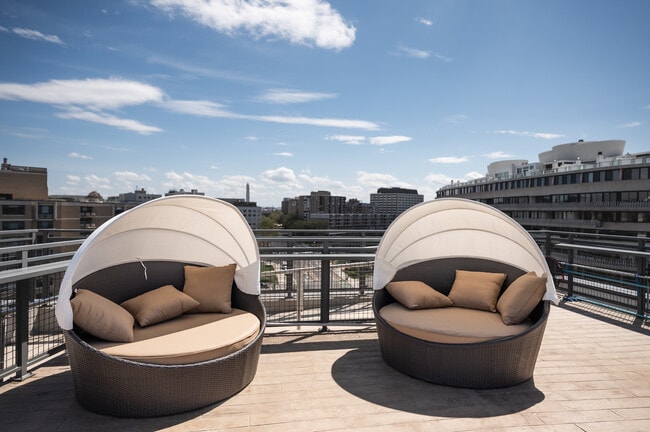 Rooftop - The George Apartments