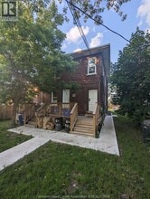 Building Photo - 1043 Bruce Ave