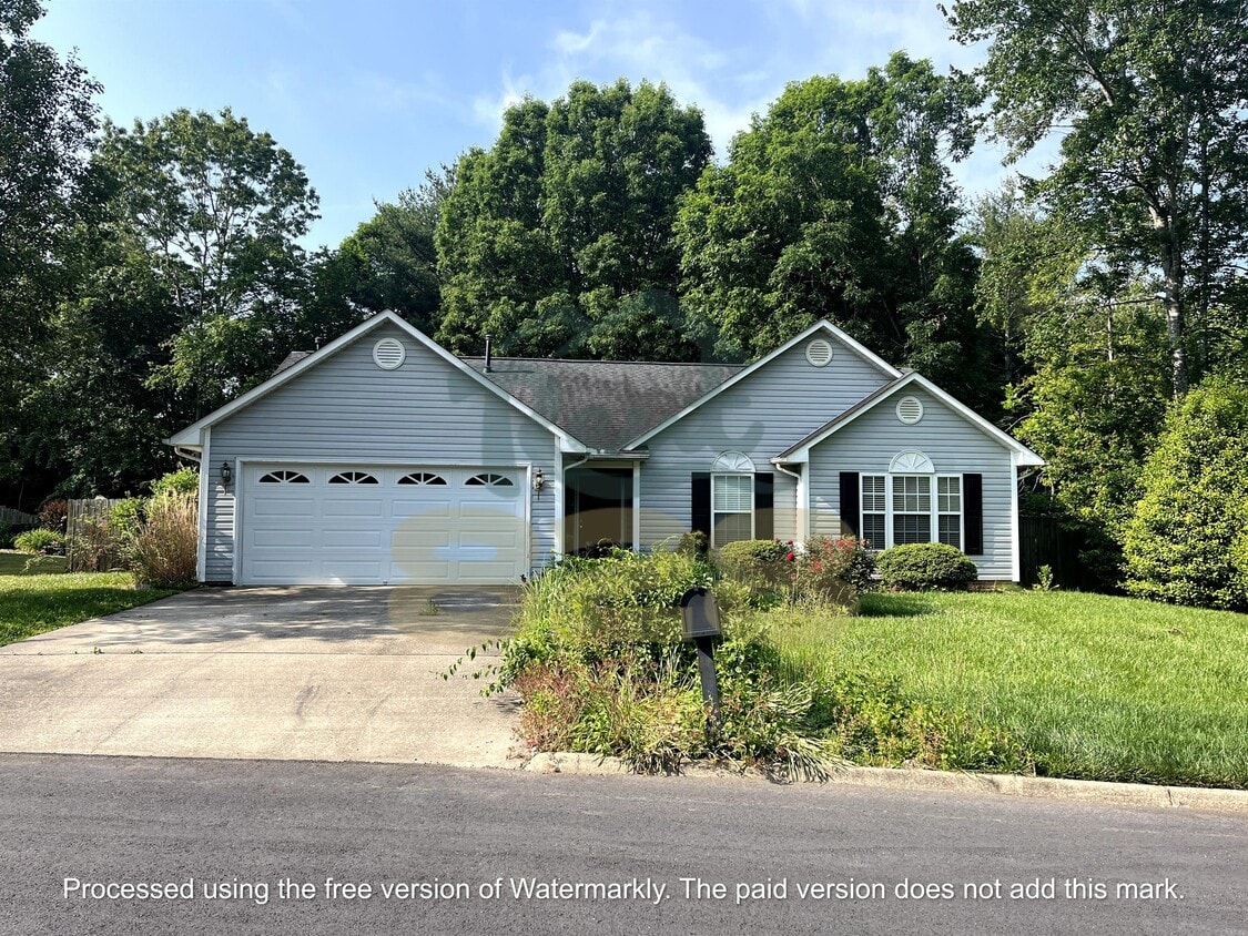 410 Glensprings Dr, Fletcher, NC 28732 House for Rent in Fletcher, NC