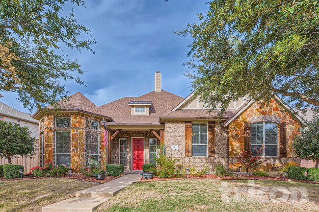 Foto del edificio - 727 Fairfax Lane