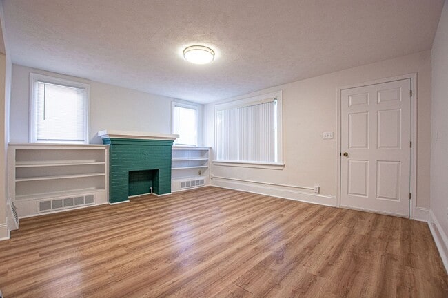 3 Bedroom Duplex near downtown Omaha - 3 Bedroom Duplex near downtown Omaha Apartment