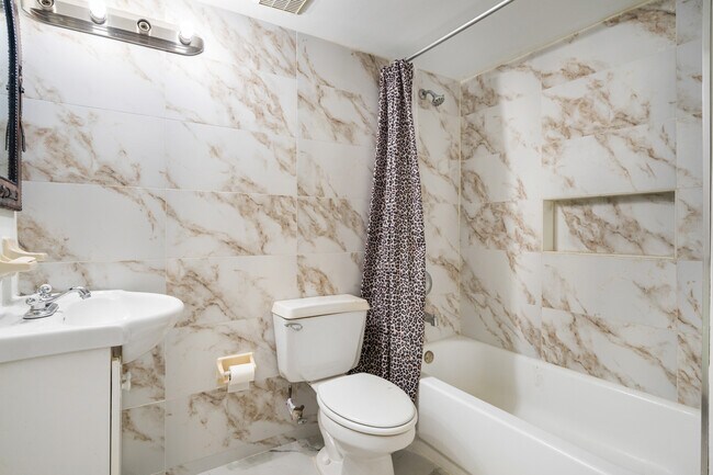 Foto del edificio - 5530 W 26th Ct