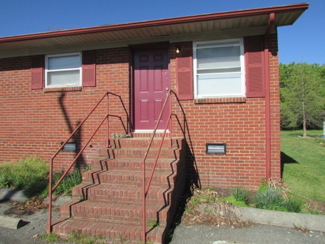 Primary Photo - Marshville, NC Duplex