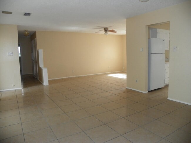 Foto del edificio - 11408 Lexington Ave NE