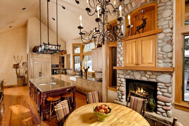 Building Photo - 849 Serviceberry Ln