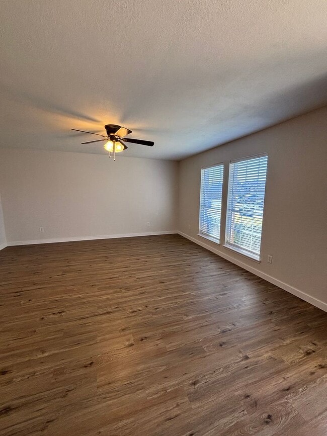 Foto del edificio - 532 Jeffdale Dr