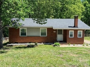 Building Photo - 1120 Claremont Rd
