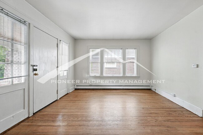 Foto del edificio - Bungalow in Wash Park with Washer/Dryer an...