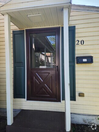 Building Photo - 20 Wing St