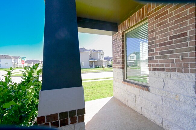 Building Photo - 21534 Cypress Trellis Dr