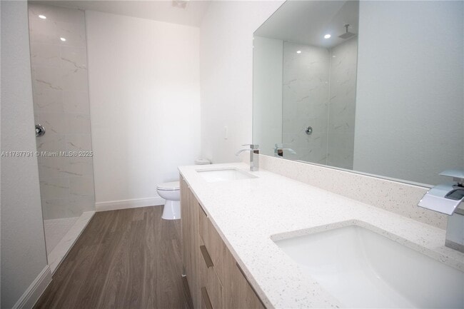 Building Photo - 9023 Meadow Cir