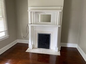 Building Photo - 364 Oldham Ave