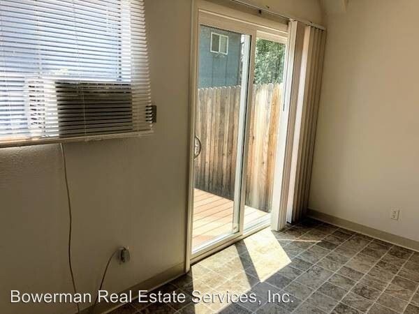 Building Photo - 1607-1615 Cottonwood Dr