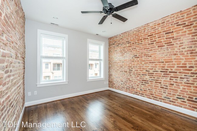 Building Photo - 3 br, 3 bath House - 823 S Lakewood Avenue