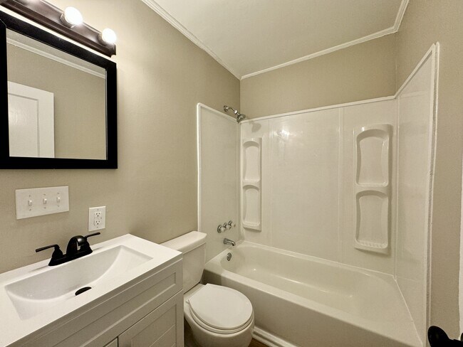 Foto del edificio - 1020 Nancy Ln SE